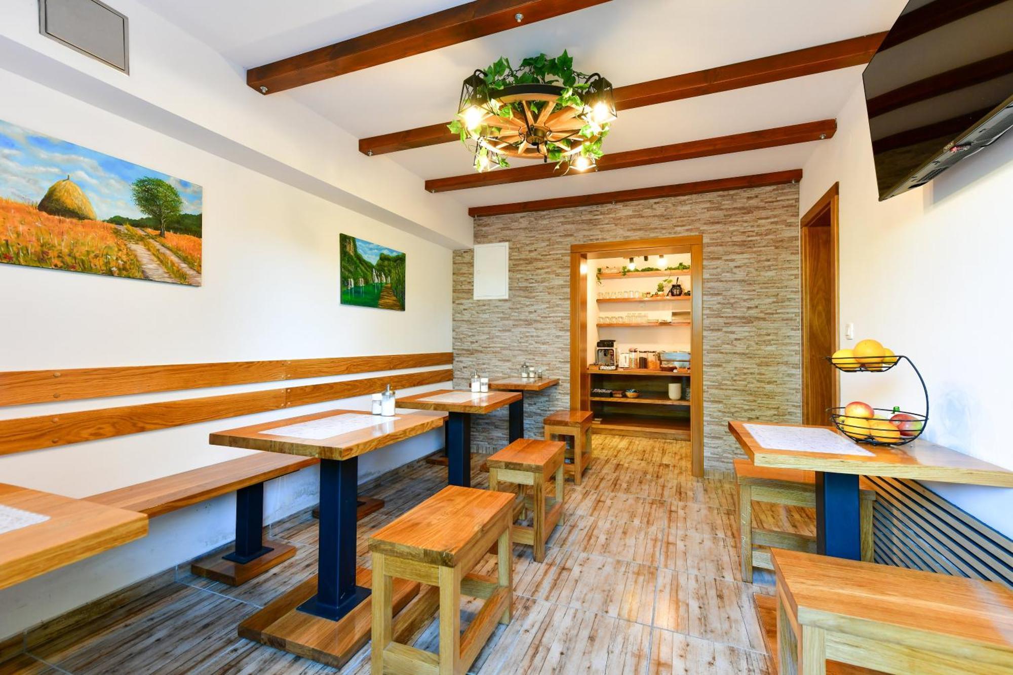 House Flora Hotel Rastovača Екстериор снимка