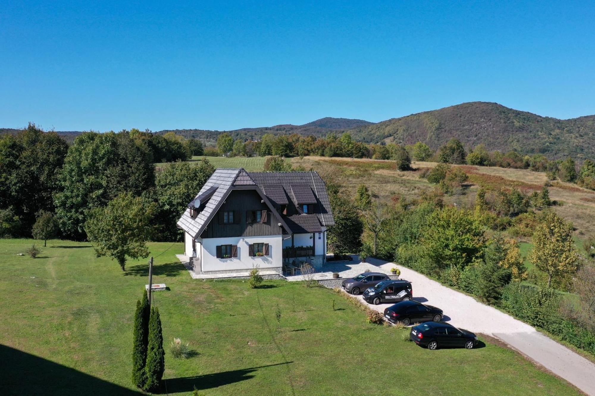 House Flora Hotel Rastovača Екстериор снимка