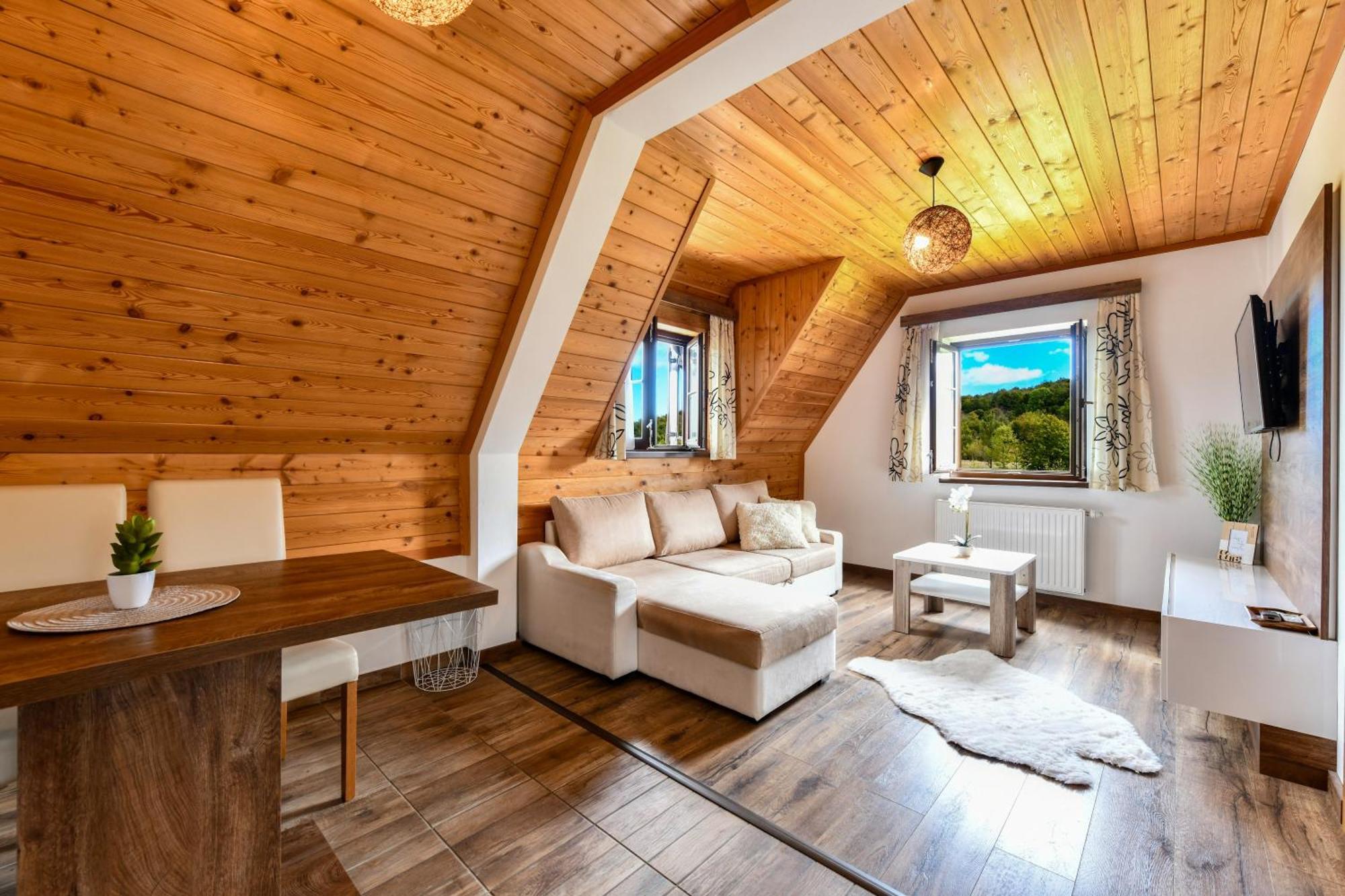 House Flora Hotel Rastovača Екстериор снимка