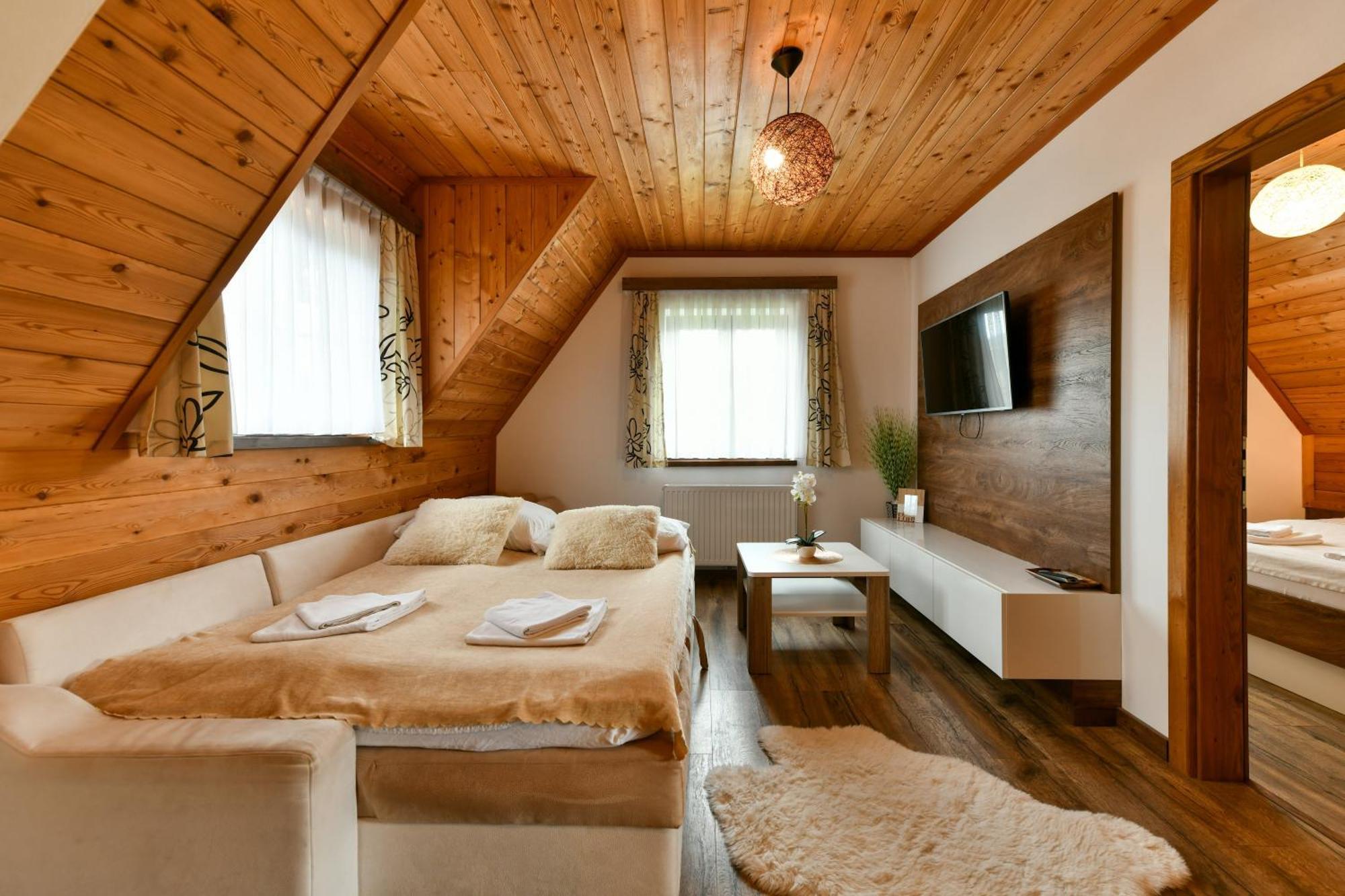 House Flora Hotel Rastovača Екстериор снимка