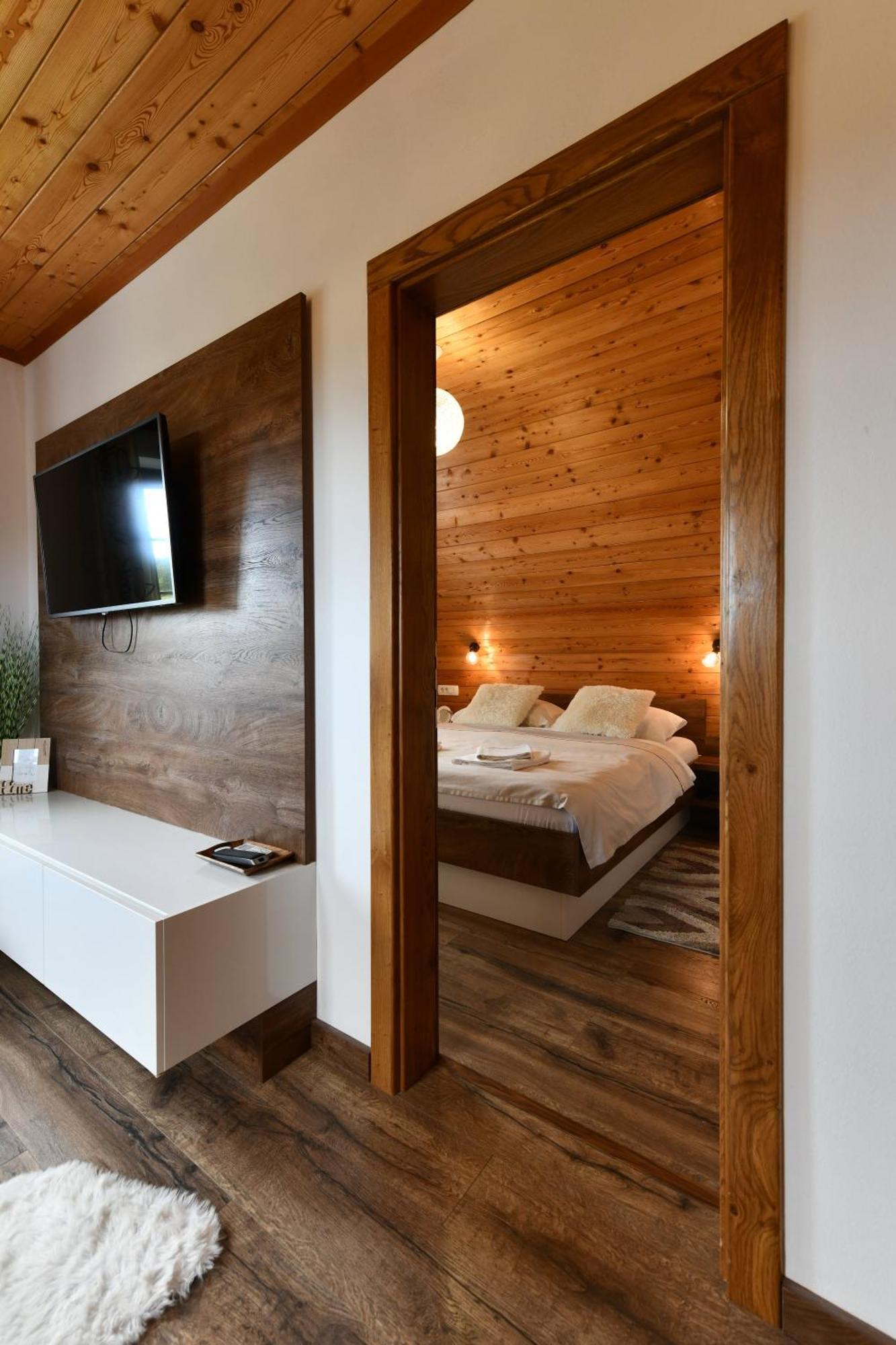 House Flora Hotel Rastovača Екстериор снимка