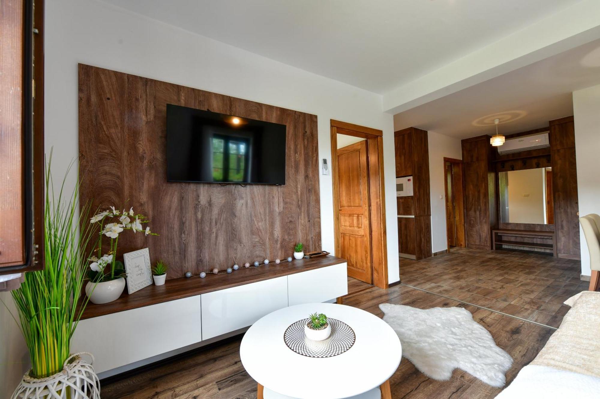House Flora Hotel Rastovača Екстериор снимка