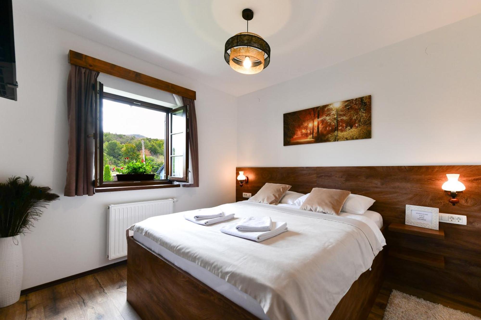 House Flora Hotel Rastovača Екстериор снимка