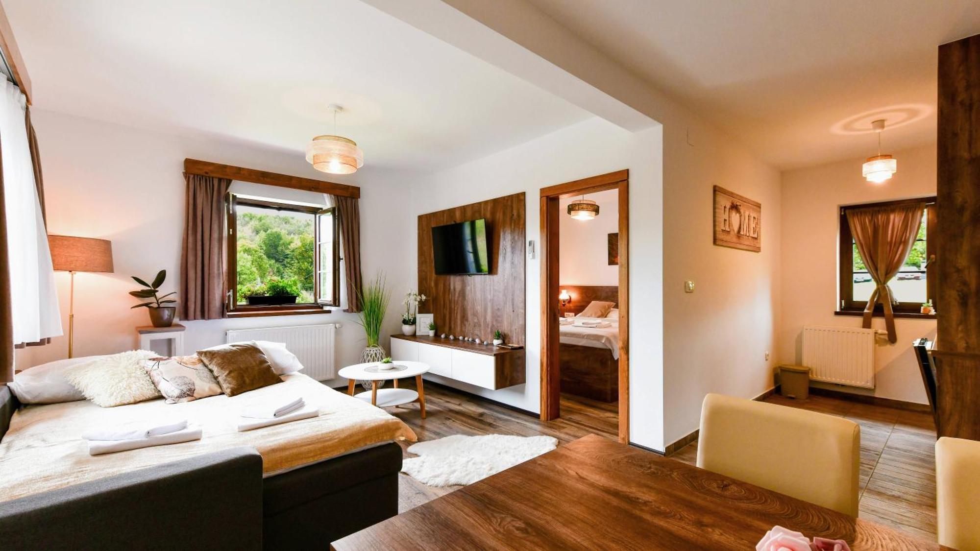 House Flora Hotel Rastovača Екстериор снимка
